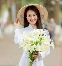 GV Nguyễn Thị Lan Hương